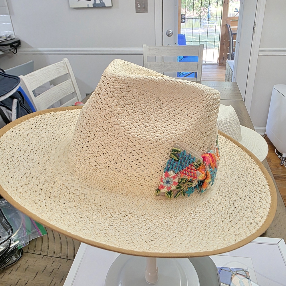 Freya Petunia Embroidered Straw Hat NWT